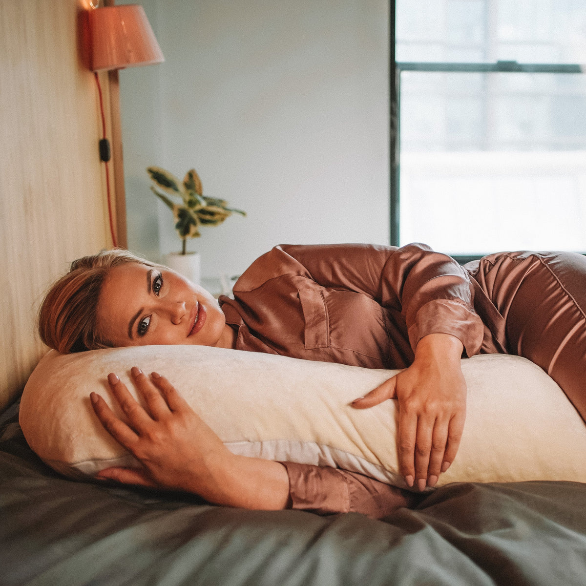 Body Pillows for Better Sleep Do They Really Work? Yana